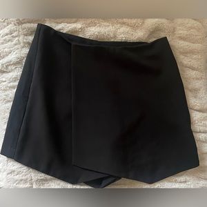 Mango - Black skort - XS